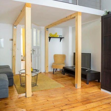 Modern Plus Ac Plus Selfcheckin Berlin Bagian luar foto
